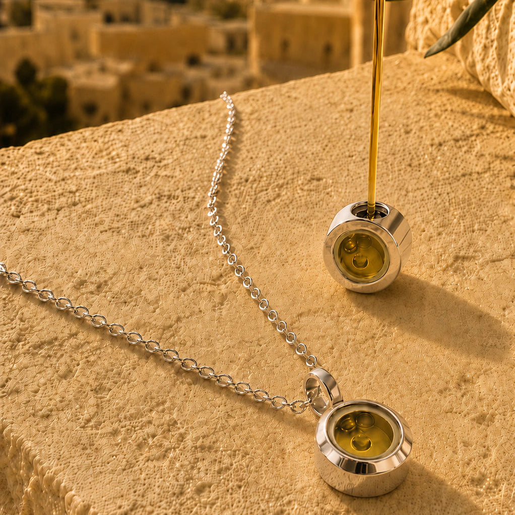 Colar de Unção com Nardo Relicário de Jerusalém Prateado